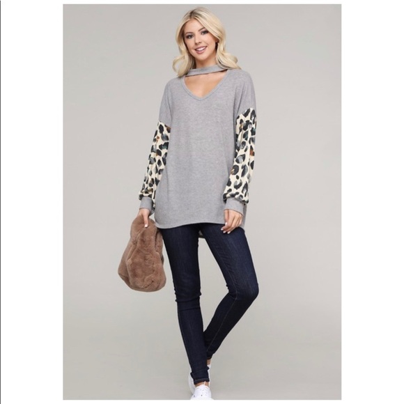 NEW! Gray Choker Top! - Picture 3 of 5